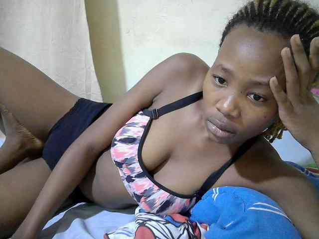 queen-slender webcam