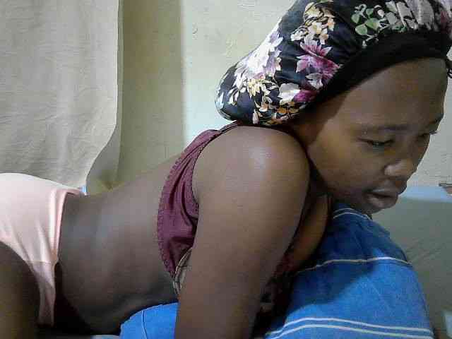 queen-slender webcam