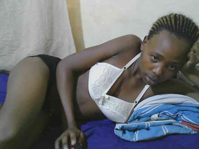 queen-slender webcam