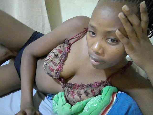 queen-slender webcam