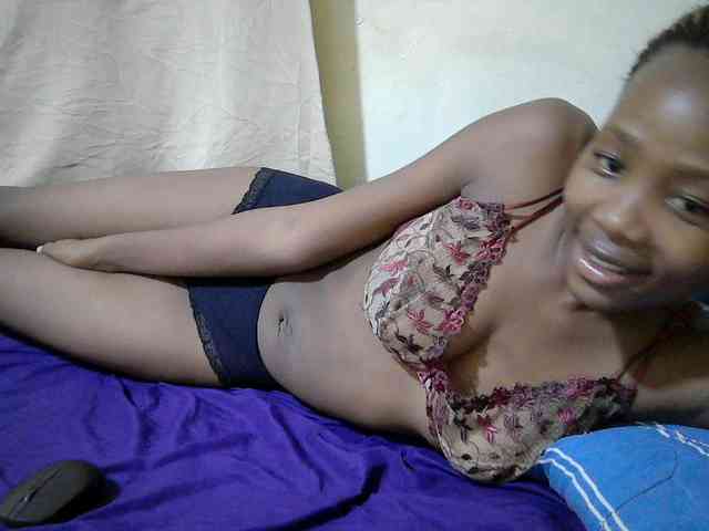 queen-slender webcam
