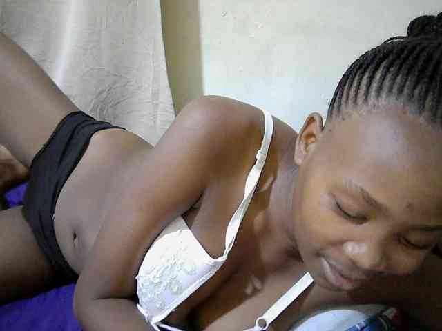 queen-slender webcam