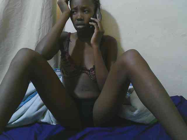 queen-slender webcam