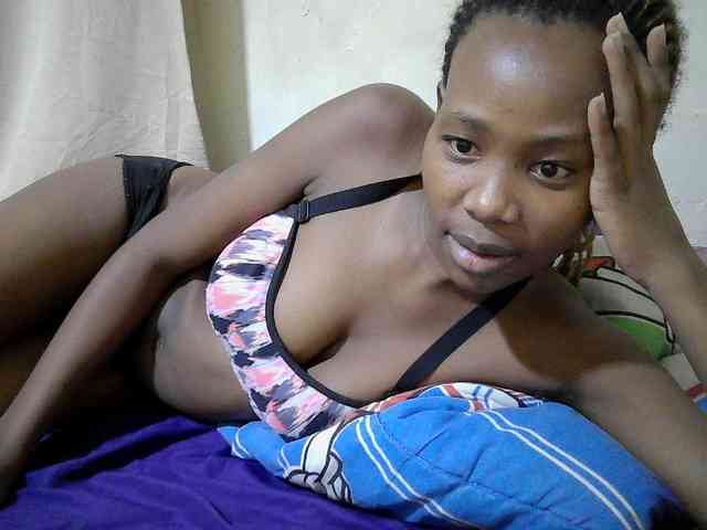 queen-slender webcam