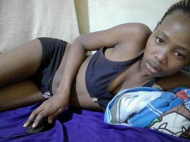 queen-slender webcam