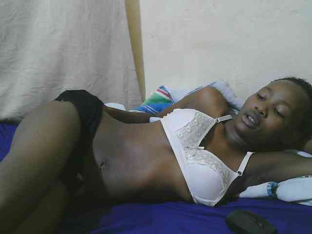 queen-slender webcam