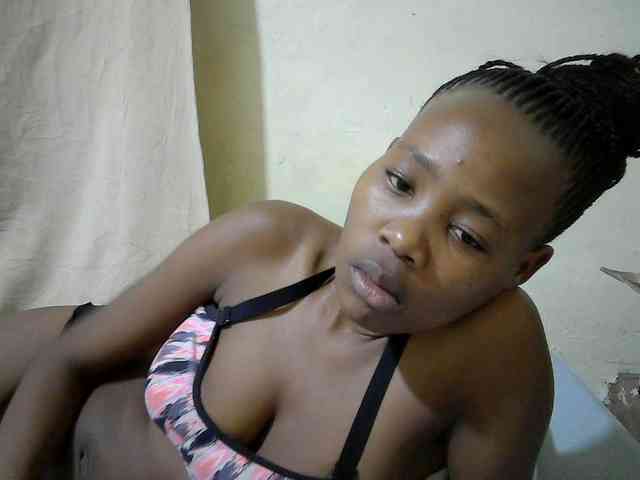 queen-slender webcam