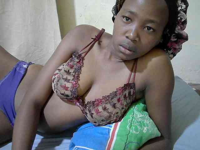 queen-slender webcam