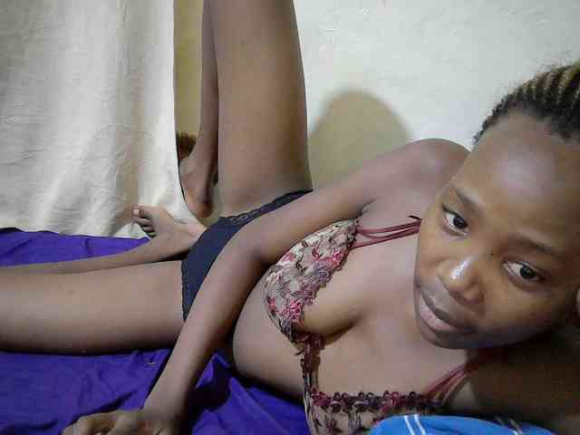 queen-slender webcam