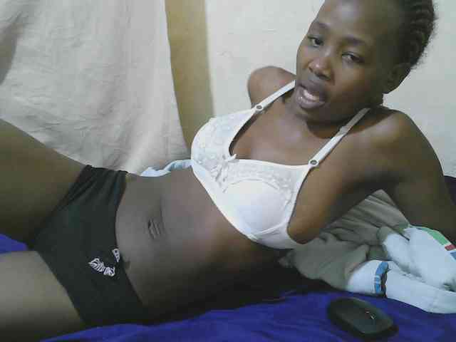 queen-slender webcam