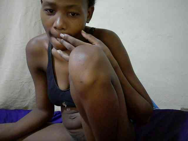 queen-slender webcam