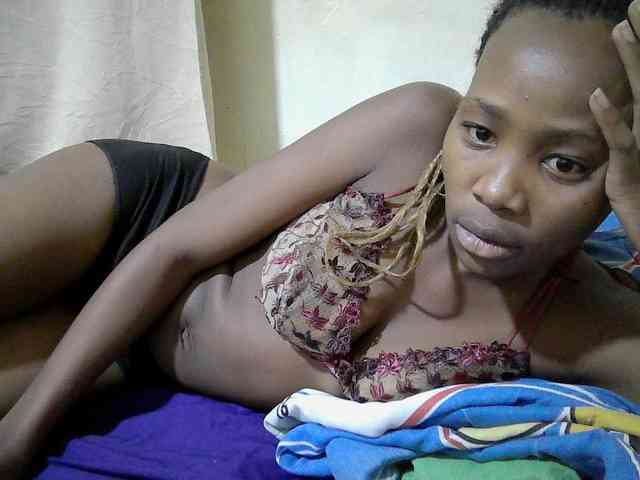 queen-slender webcam
