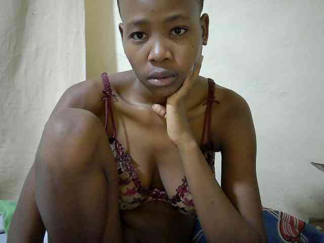 queen-slender webcam