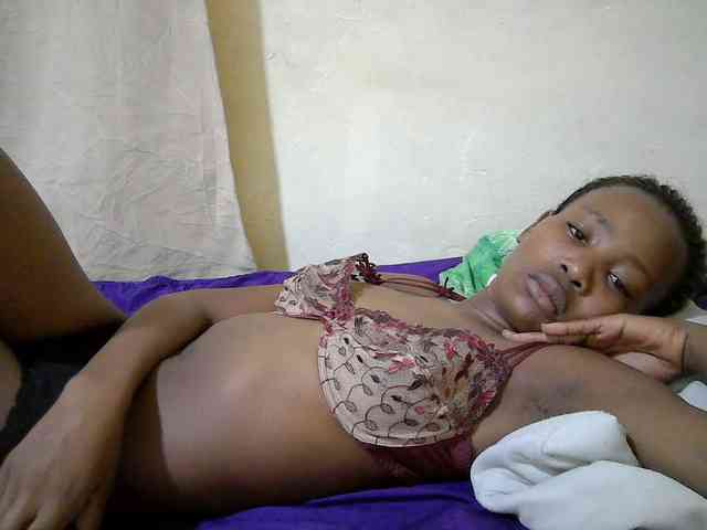 queen-slender webcam