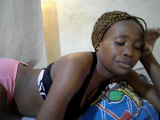 queen-slender webcam