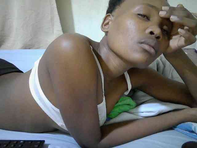 queen-slender webcam