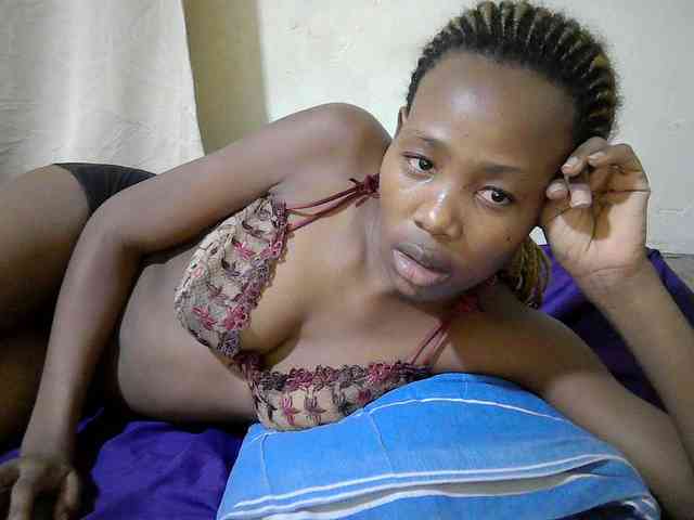 queen-slender webcam