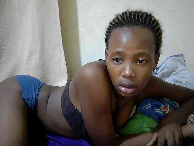 queen-slender webcam