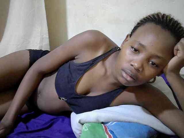 queen-slender webcam