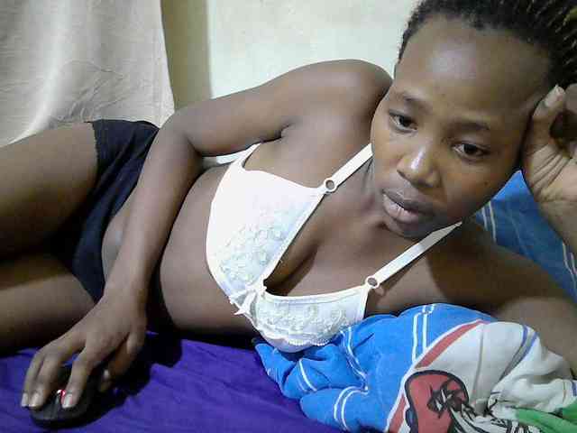 queen-slender webcam