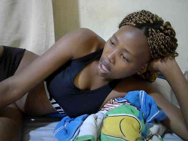 queen-slender webcam