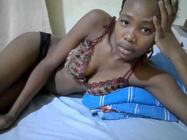 queen-slender webcam