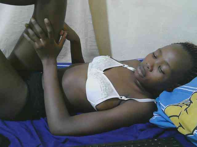 queen-slender webcam