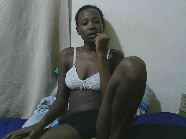 queen-slender webcam