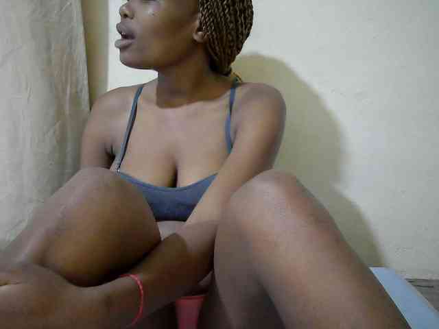 queen-slender webcam