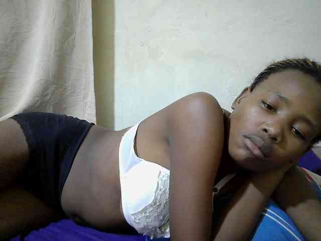 queen-slender webcam