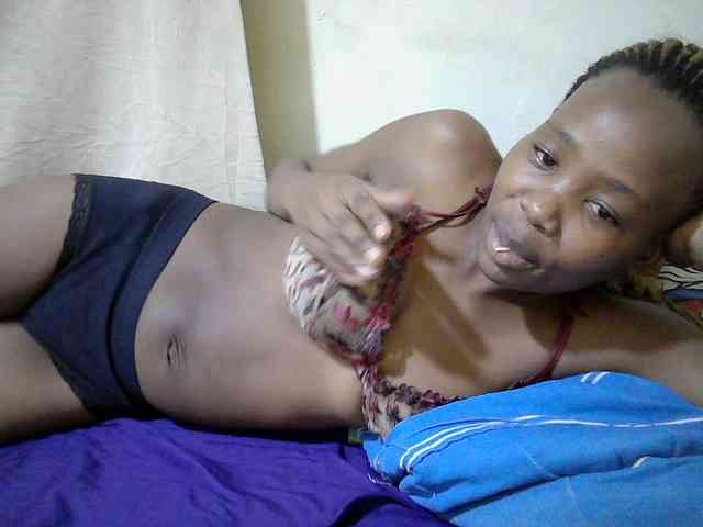 queen-slender webcam