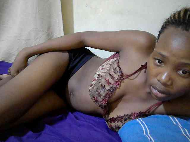 queen-slender webcam