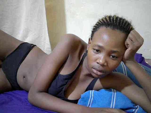 queen-slender webcam