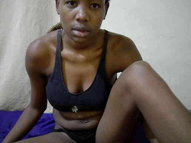 queen-slender webcam