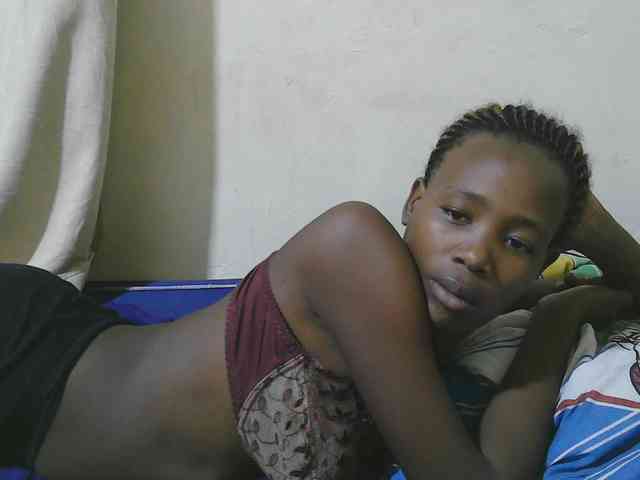 queen-slender webcam