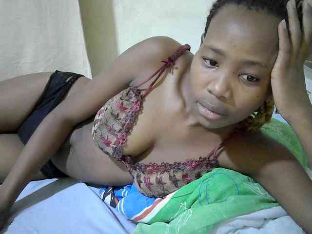 queen-slender webcam