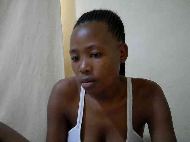 queen-slender webcam