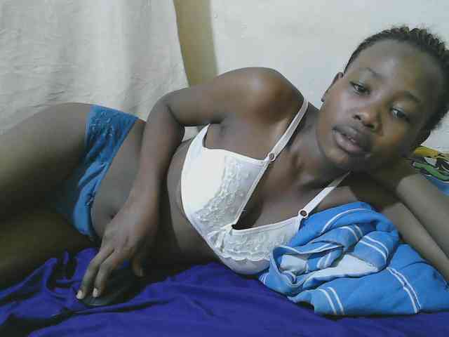 queen-slender webcam