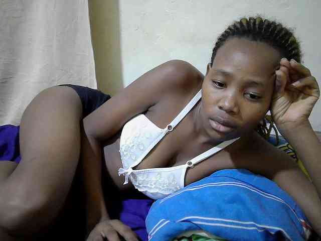 queen-slender webcam