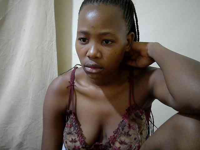 queen-slender webcam