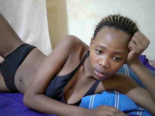 queen-slender webcam