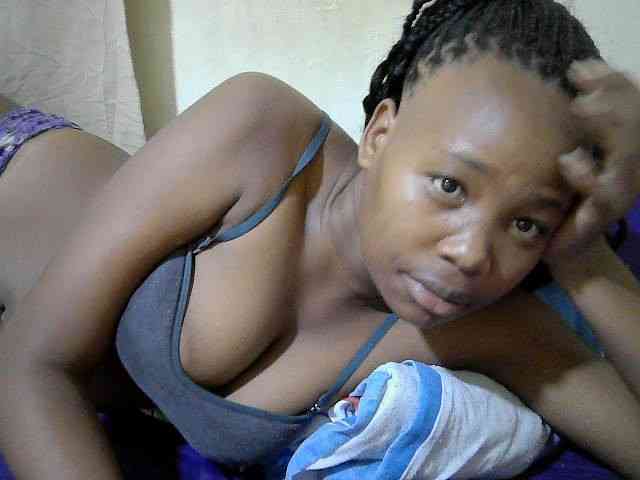 queen-slender webcam