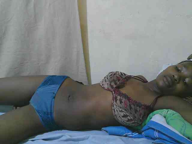 queen-slender webcam