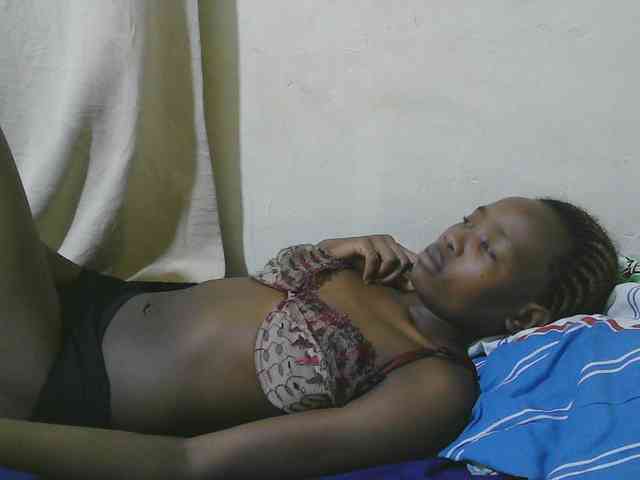 queen-slender webcam