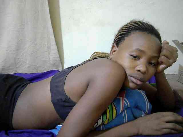 queen-slender queen-slender
