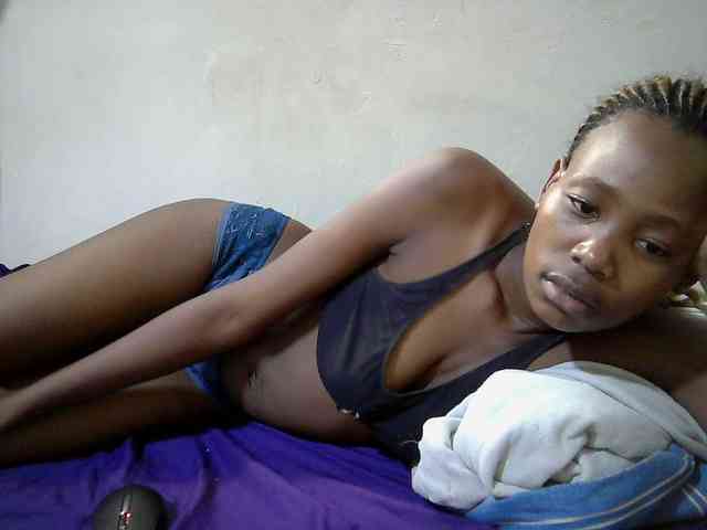 queen-slender webcam