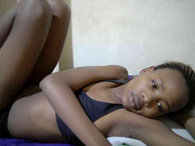 queen-slender webcam