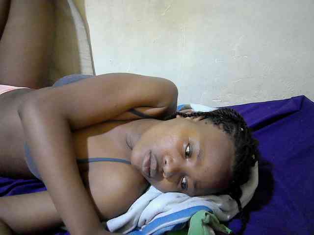 queen-slender webcam