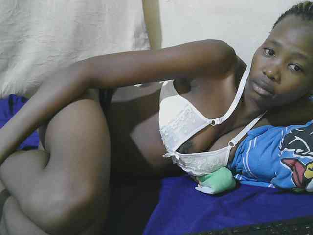 queen-slender webcam