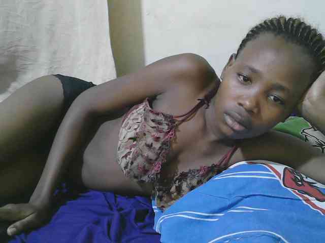 queen-slender webcam